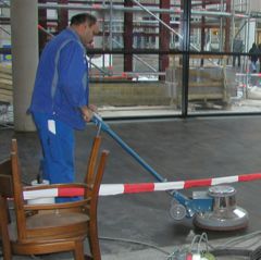 Bodenreinigung auf Baustellen
